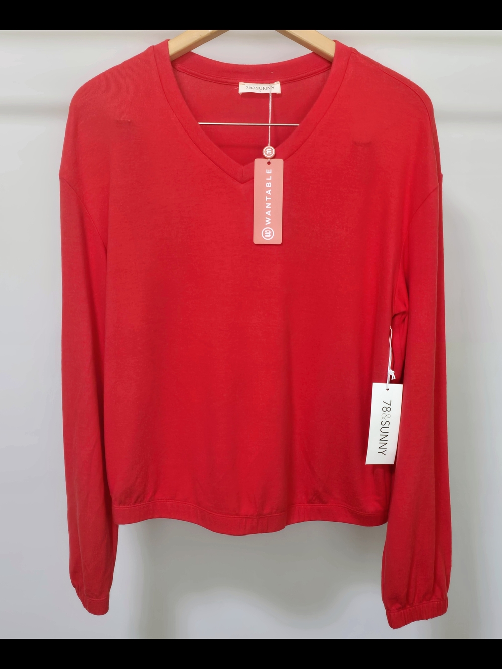 78 Sunny Red V-Neck Long Sleeve Pullover